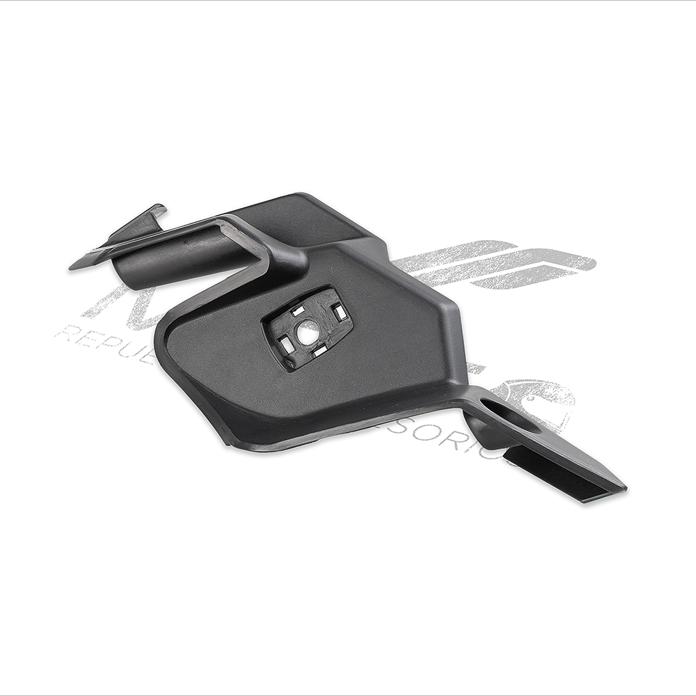 CUBIERTA LATERAL FARO DER