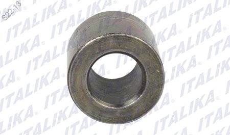 ESPACIADOR IZQ EJE TRASERO