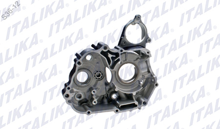 [E07010074] COMPONENTE DE CARTER IZQ NEGRO